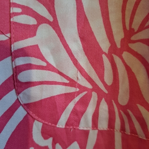 Lilly Pulitzer girls size 14 NWT has fabric defect on pocket - Picture 2 of 5